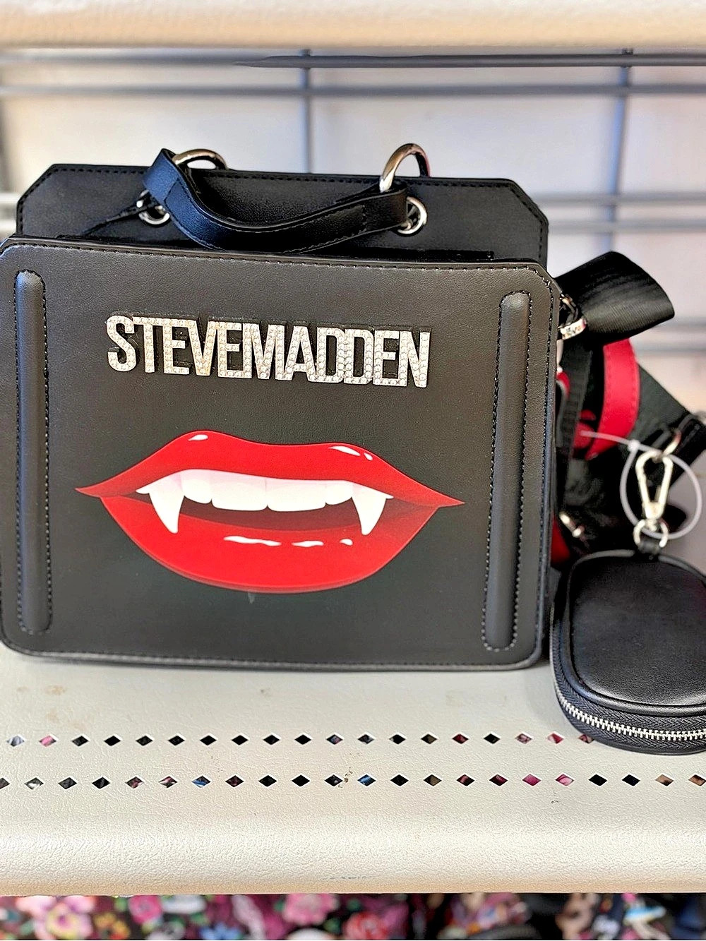 Steve Madden Vampire Lips Bevelyn Crossbody Bag Black & Red
